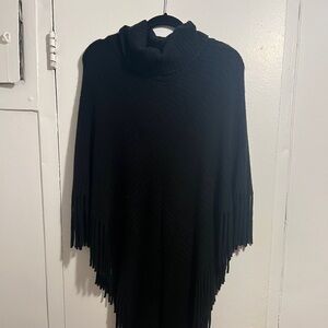 Poncho-Elegant Black Fringed